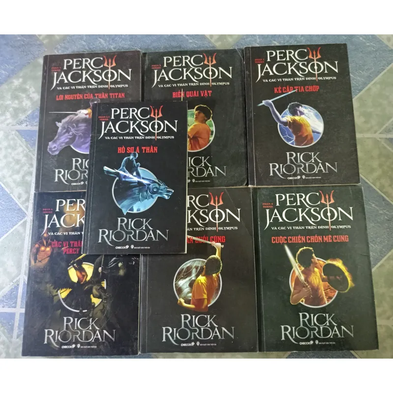 Trọn bộ Percy Jackson và các vị thần trên đỉnh Olympus - Rick Riordan 712555