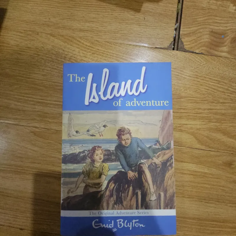 The Island of adventure Giá 20k  601773