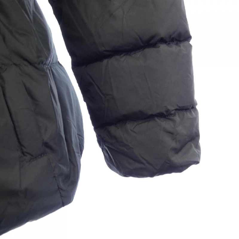 Áo khoác lông vũ MONCLER GUERY 628385