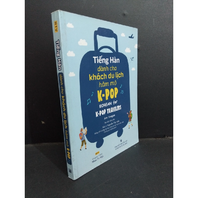 Tiếng hàn dành cho khách du lịch hâm mộ K-POP mới 80% trang bìa có chữ 2019 HCM0612 Ahn Yongjun HỌC NGOẠI NGỮ 355970