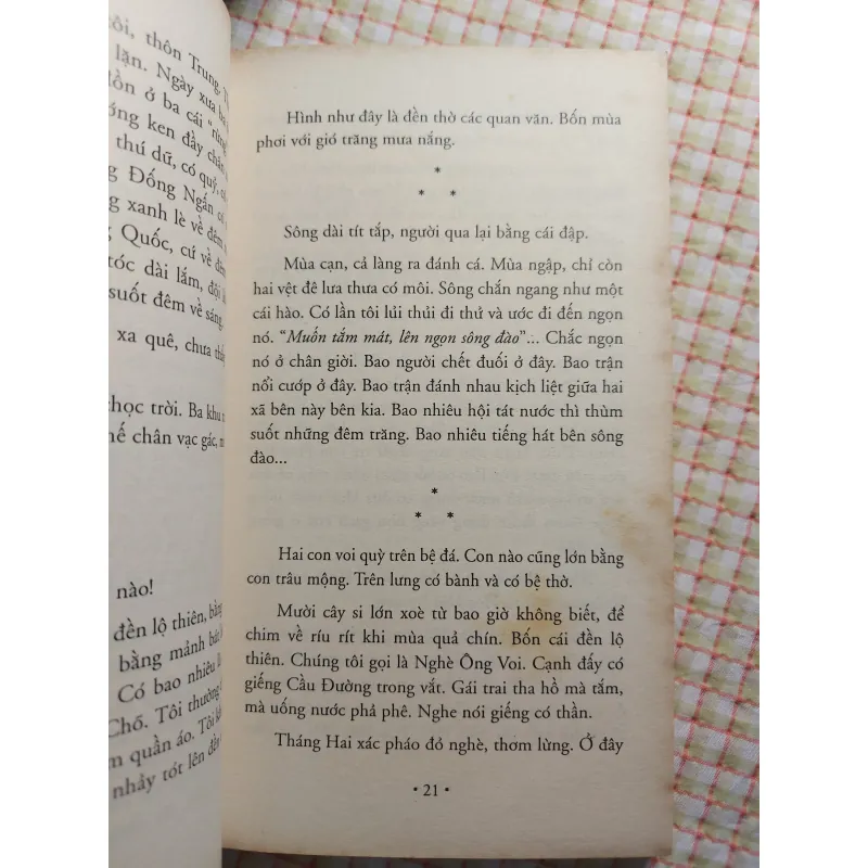 TUỔI THƠ IM LẶNG - DUY KHÁN 📚 Tác Phẩm Văn Học Chọn Lọc - Tủ Sách Vàng 763816