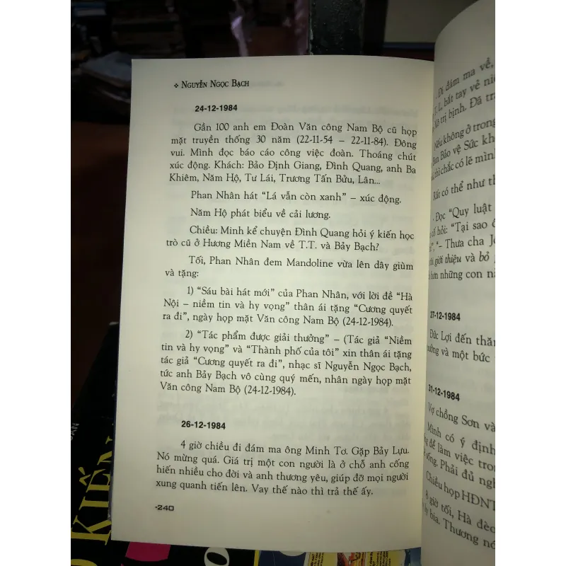 Nhật ký dọc đường lưu diễn - Nguyễn Ngọc Bạch 1021902
