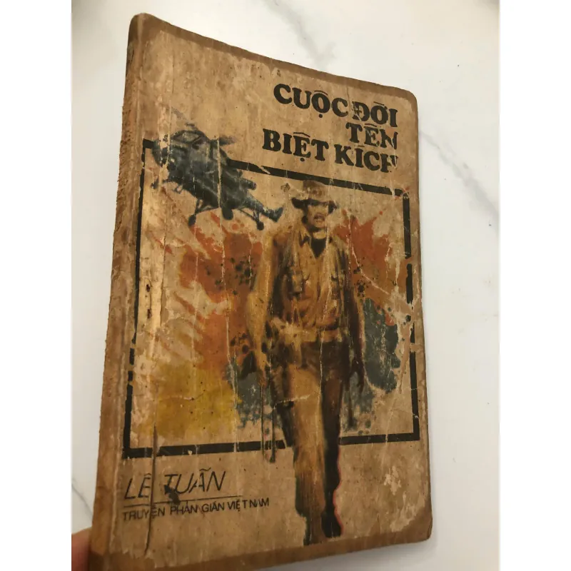 Cuộc đời tên biệt kích - Lê Tuấn - Truyện phản gián Việt Nam 695096