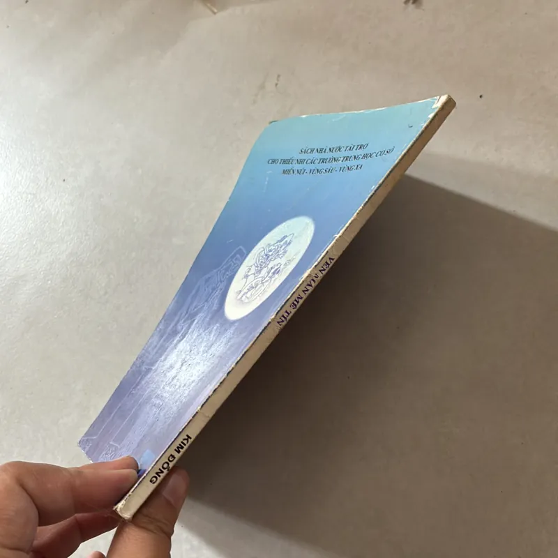 Vén màn mê tín 738570