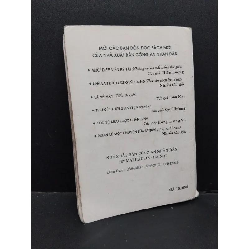[Phiên Chợ Sách Cũ] Những Khoảnh Khắc Rủi May - Lý Biên Cương 1002 403489