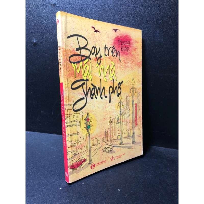 Bay trên mái nhà thành phố 2012 Phong Điệp mới 90% SBMQ7-0612 912966