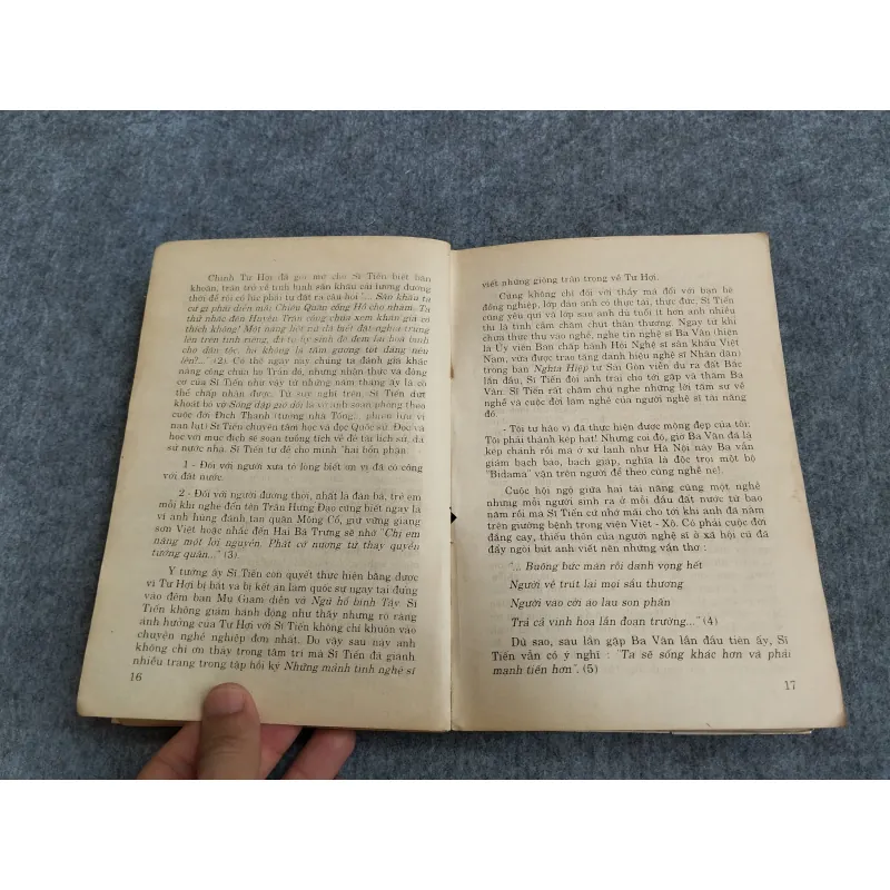 SÂN KHẤU MỘT ĐOẠN TRƯỜNG - NGUYỄN ÁNH 588680