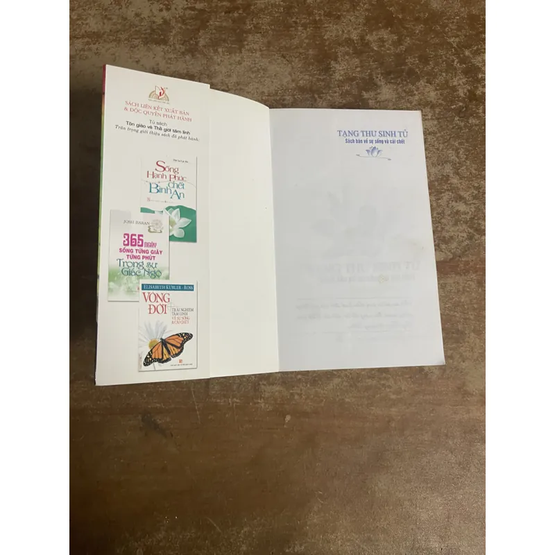 TẠNG THƯ SINH TỬ 674131