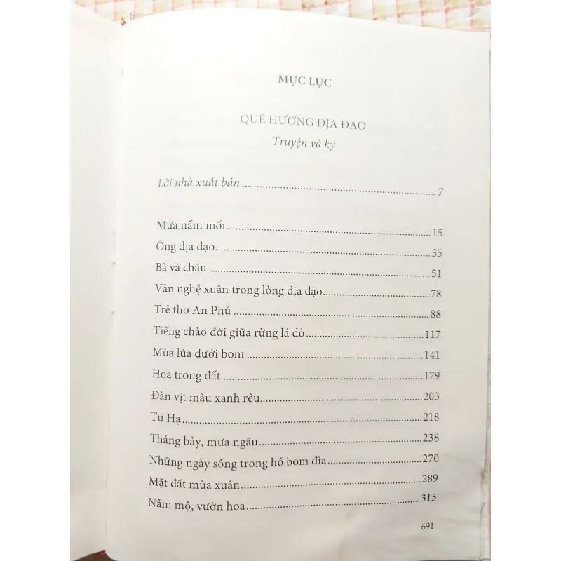 VIỄN PHƯƠNG - QUÊ HƯƠNG ĐỊA ĐẠO (KÝ) & TUYỂN THƠ VIỄN PHƯƠNG 753868