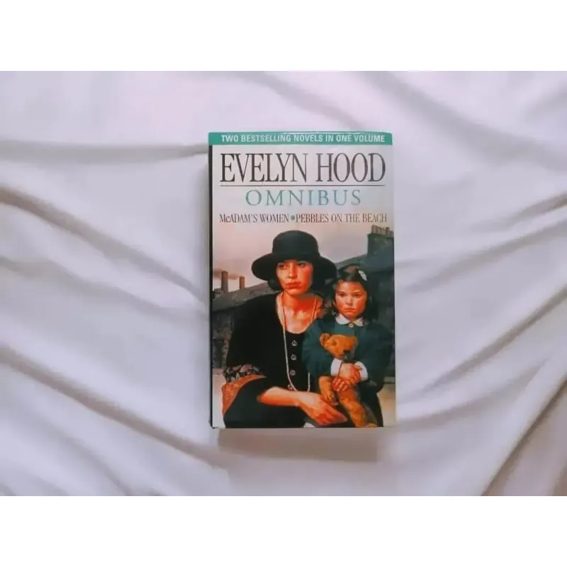 Omnibus - Evelyn Hood 756962