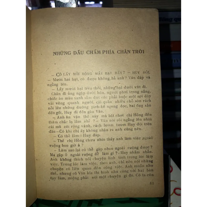 Những dấu chấm phía chân trời - Nguyễn Thị Ngọc Tú 786747