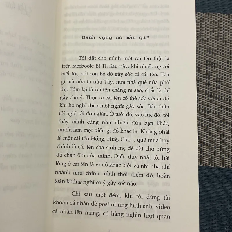 [HOT GIRL TỰ TRUYỆN] Lạc giữa thanh xuân - Khôi Nguyên Thảo 780662