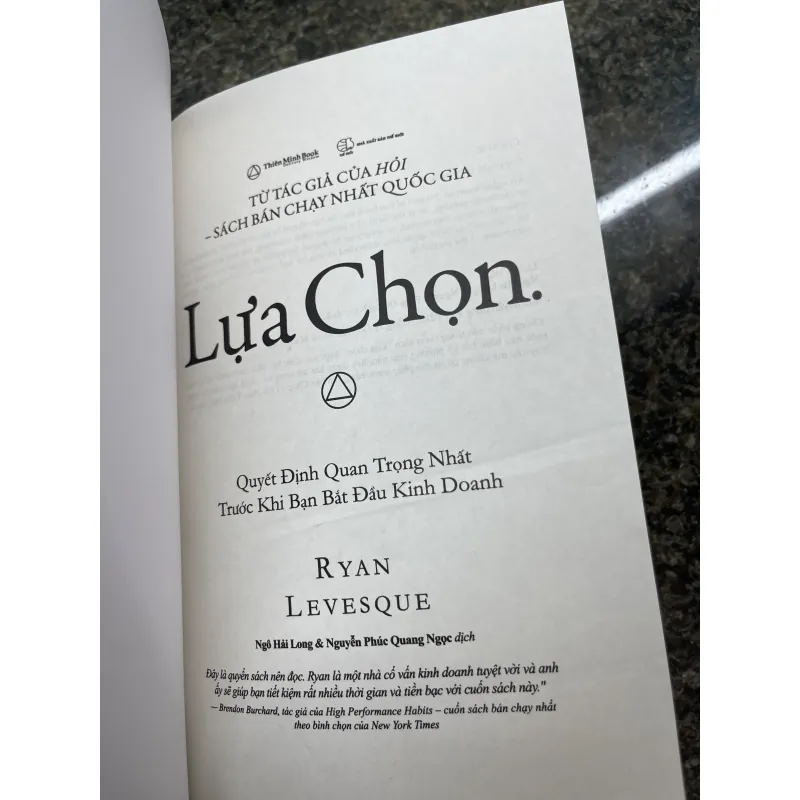 Lựa chọn Ryan Levesque 751860