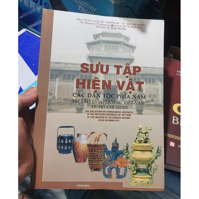 Sưu tập hiện vật các dân tộc phía nam 500322