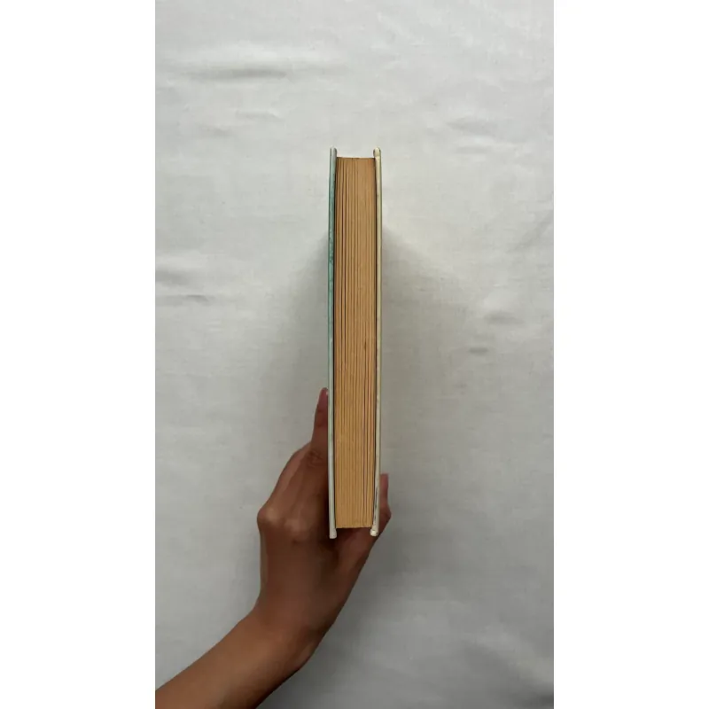 The Life-Changing Magic of Tidying Up - Marie Kondo  960660