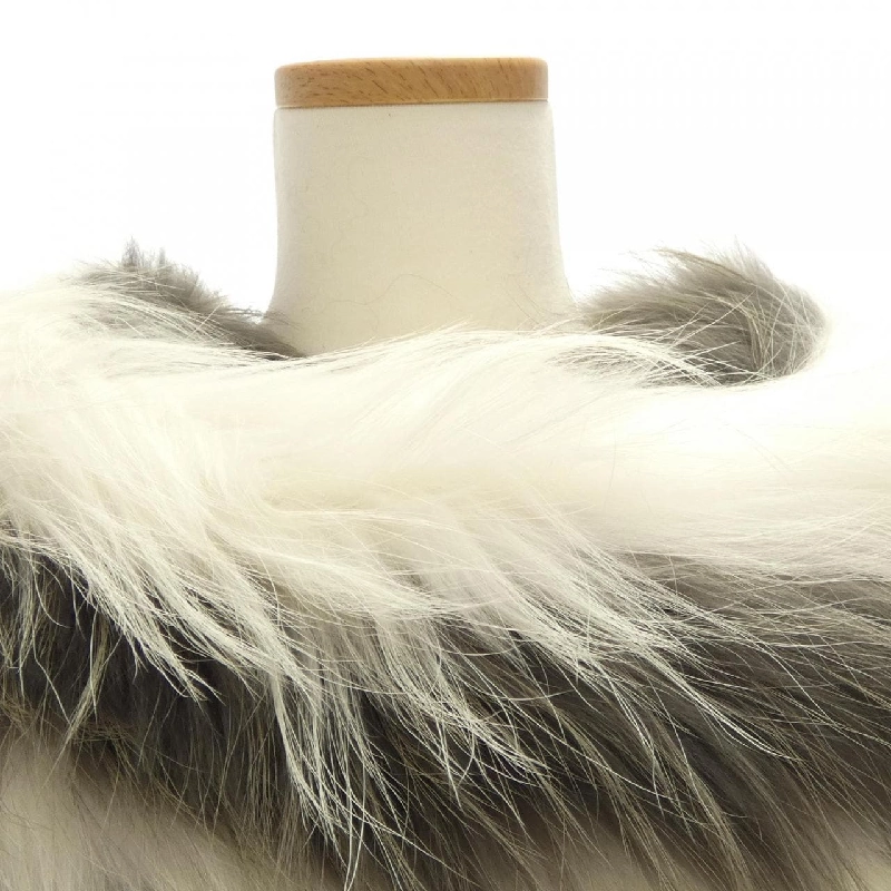 CHARLOTTE SIMONE STOLE - Hàng hiệu Authentic 832695