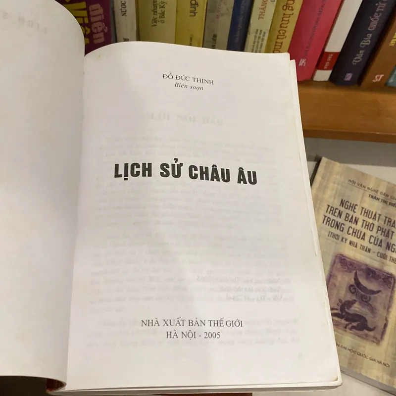 LỊCH SỬ CHÂU ÂU (XB 2005) 599913