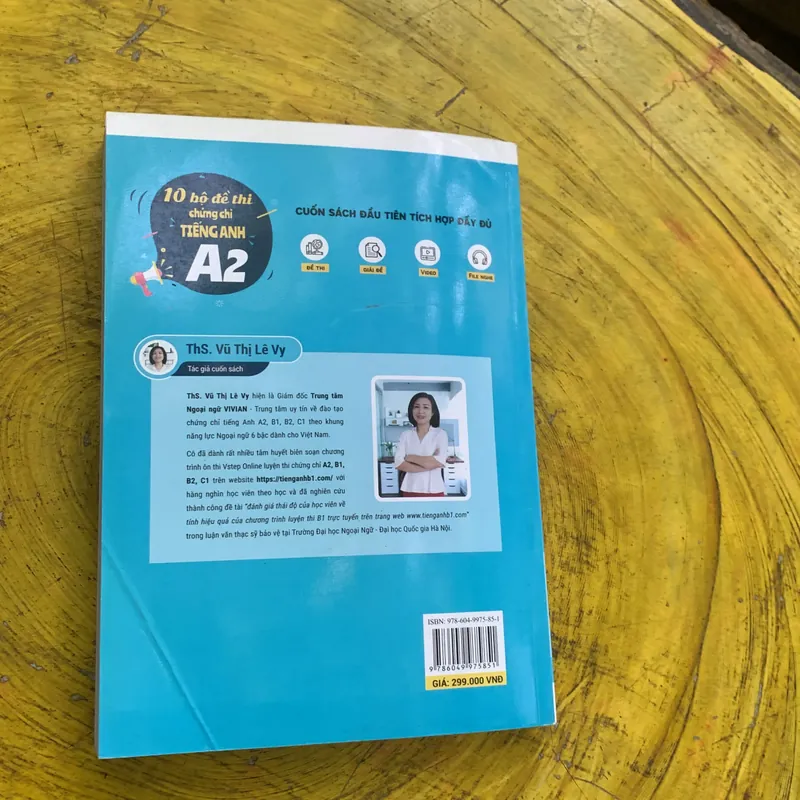 10 BỘ ĐỀ THI CHỨNG CHỈ TIẾNG ANH A2 - CHINH PHỤC KỲ THI VSTEP- TH.S. VŨ THỊ LÊ VY 737163