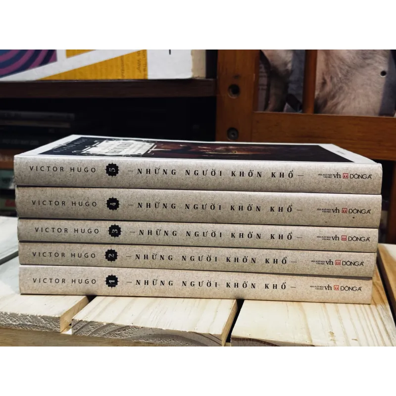 Box những người khốn khổ 781666