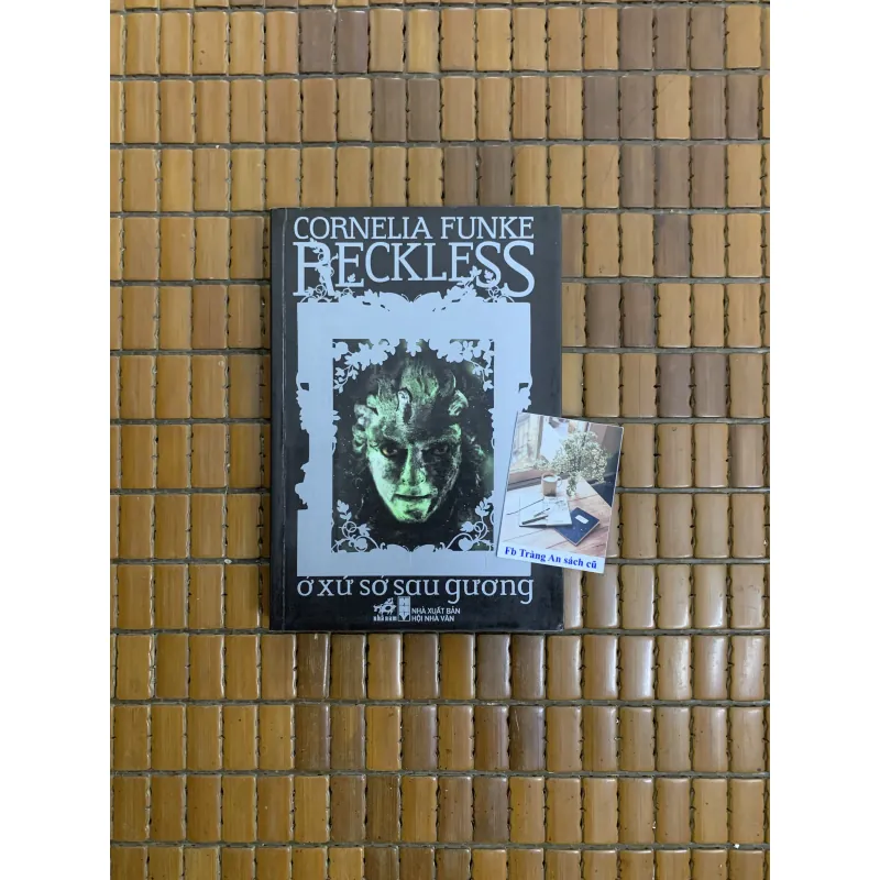 Reckless ở xứ sở sau gương - Cornelia Funke 546086