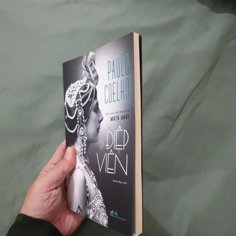 Điệp Viên - Paulo Coelho (cùng tác giả Nhà Giả Kim) 927742