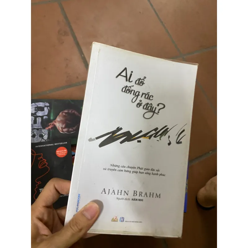 Sách ai đổ đống rác ở đây? 309755