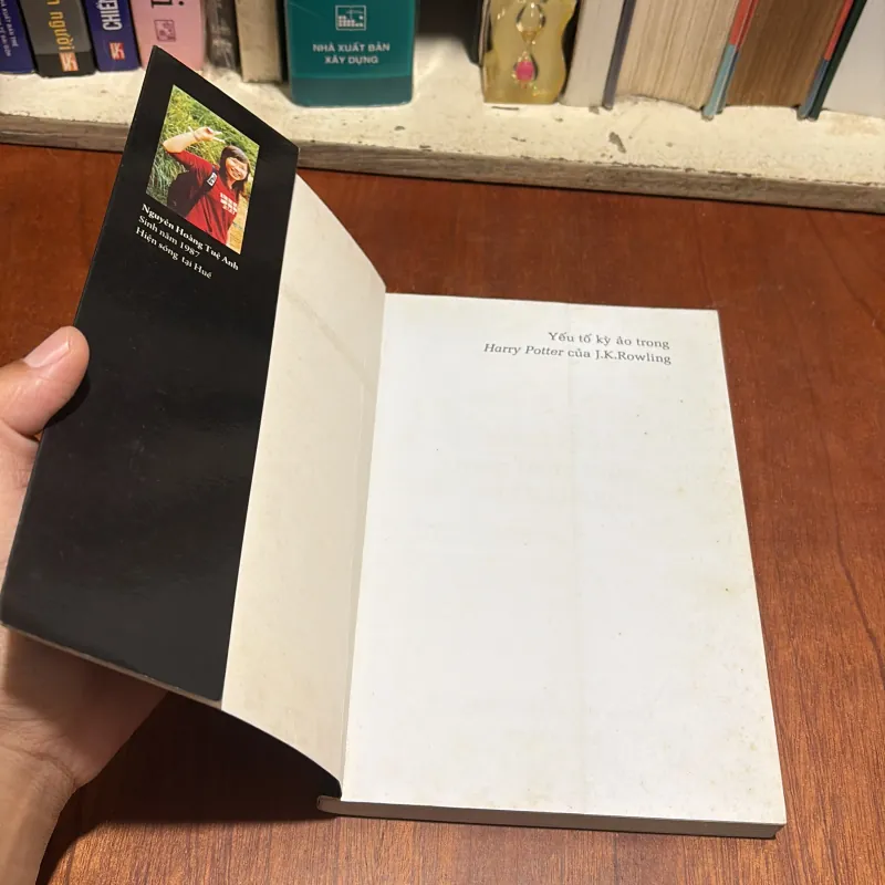 II Yếu Tố Kỳ Ảo Trong Harry Potter Của J.K. Rowling - Nguyễn Hoàng Tuệ Anh - 2008 907635