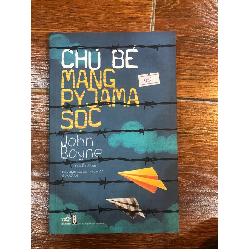 Chú bé mang pyjama sọc (k3) 310817