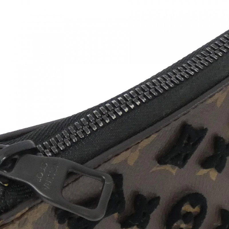 Túi đeo chéo Louis Vuitton Monogram Taffeta Triangle M45070 - Hàng hiệu Chính hãng 766472