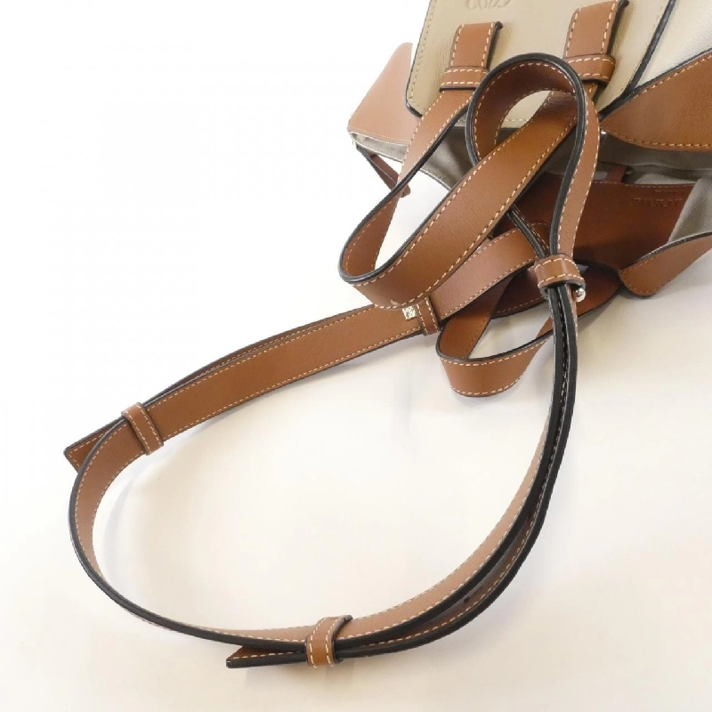 Loewe Hammock Small 326 30KS35 Túi đeo vai - Hàng hiệu Authentic 763935