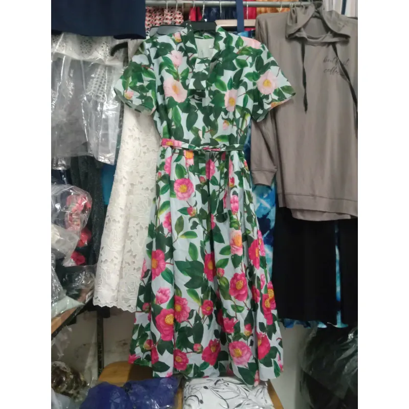 Đầm hoa văn 3D eo 85 559859