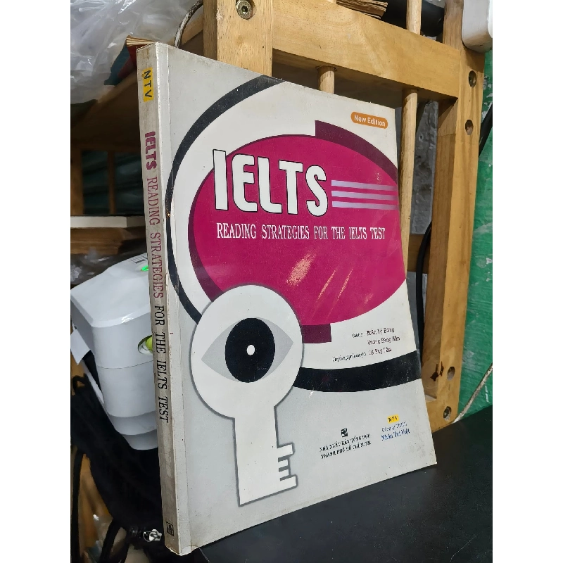 IELTS: READING STRATEGIES FOR THE IELTS TEST 752860