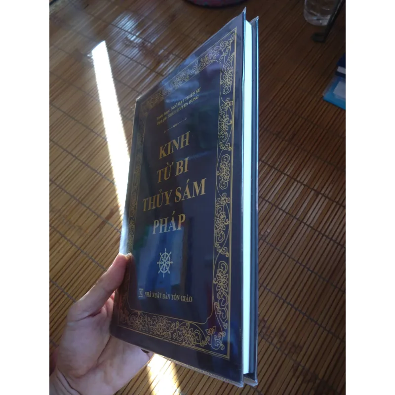 Kinh Từ Bi Thủy Sám Pháp - NXB Tôn giáo 695262