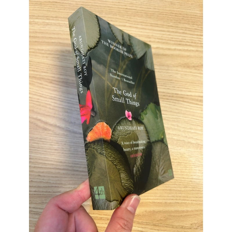 The God of Small Things (Chúa Trời của những điều vụn vặt) - Arundhati Roy (MỚI) 391299