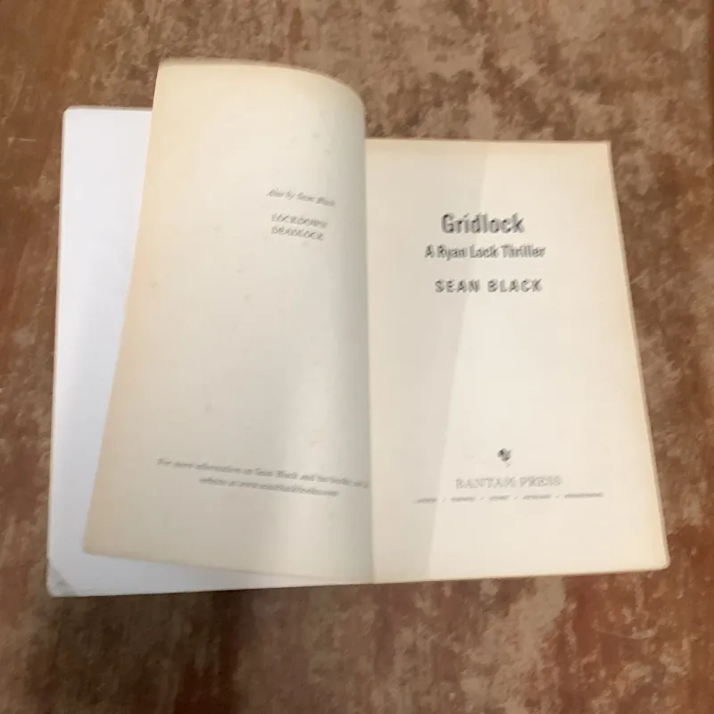 GRID LOCK - SEAN BLACK  763067