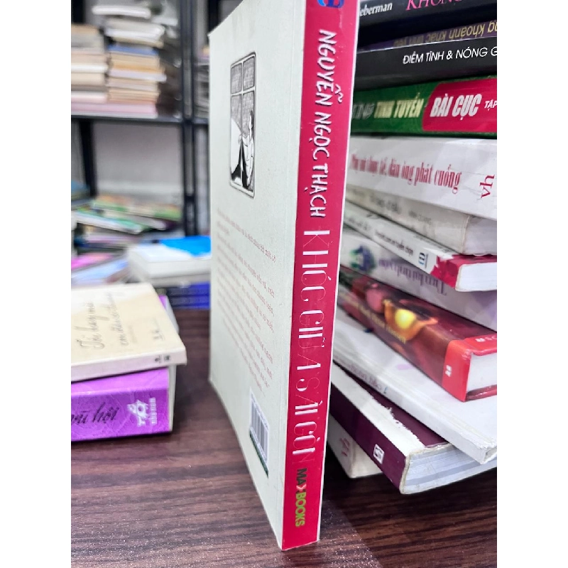 Khóc Giữa Sài Gòn - Nguyễn Ngọc Thạch 934237