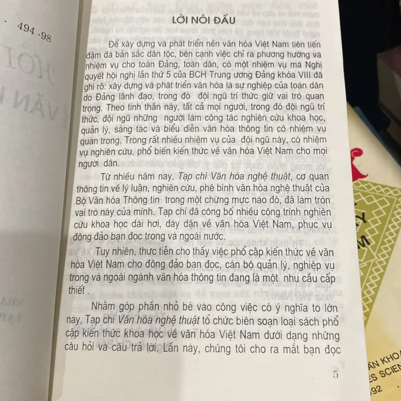 HỎI VÀ ĐÁP VỀ VĂN HÓA VIỆT NAM (XB 1998) 760233