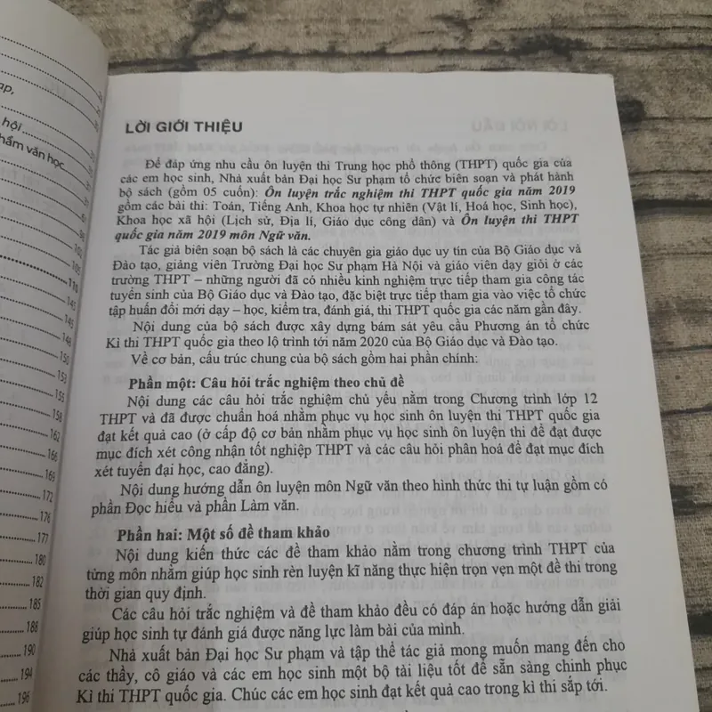 Ôn luyện thi THPT Quốc gia môn Ngữ Văn. T giả Lã Nhâm Thìn 722558