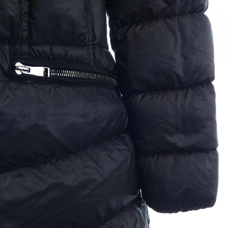 Áo khoác lông vũ MONCLER 636252