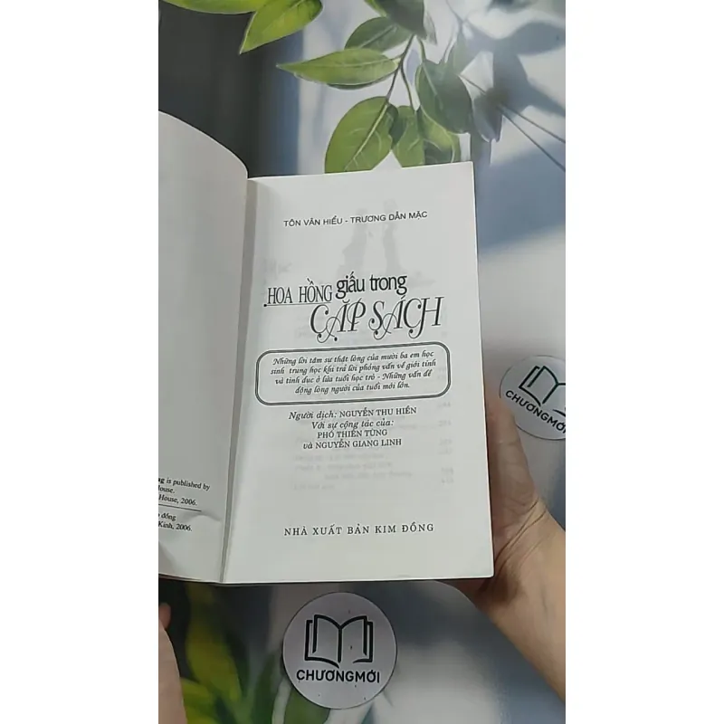 Hoa hồng dấu trong cặp sách - Tôn Văn Hiểu 688652