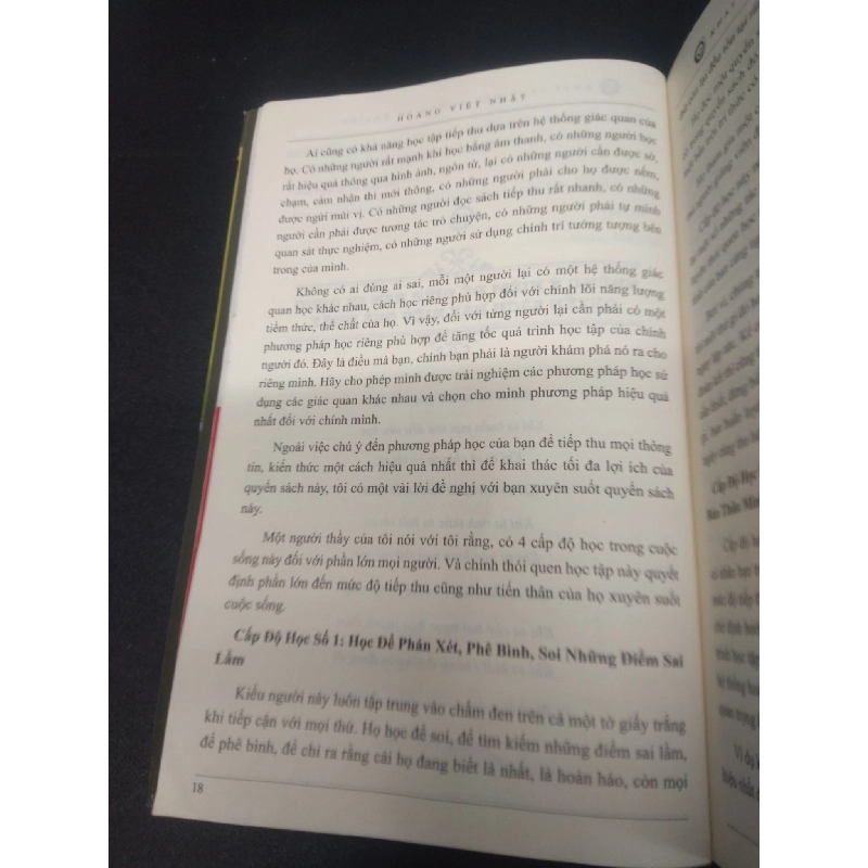 Khai sáng con đường sự nghiệp mới 80% bẩn nhẹ 2017 HCM2105 Hoàng Việt Nhật SÁCH KỸ NĂNG 914435