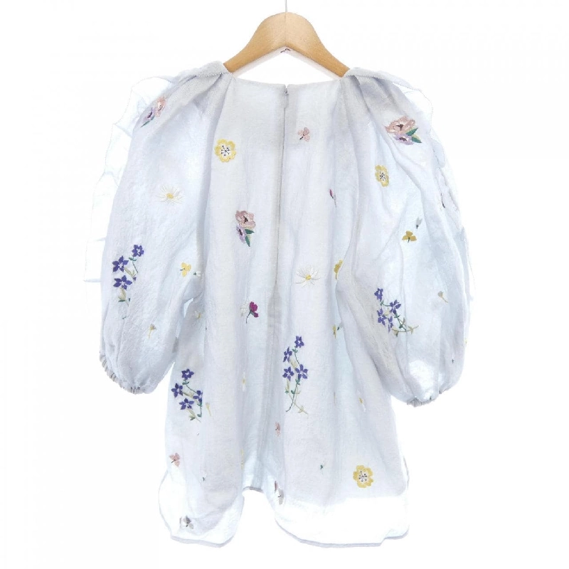 Chesty 23F602 Top - Hàng hiệu Authentic 810102