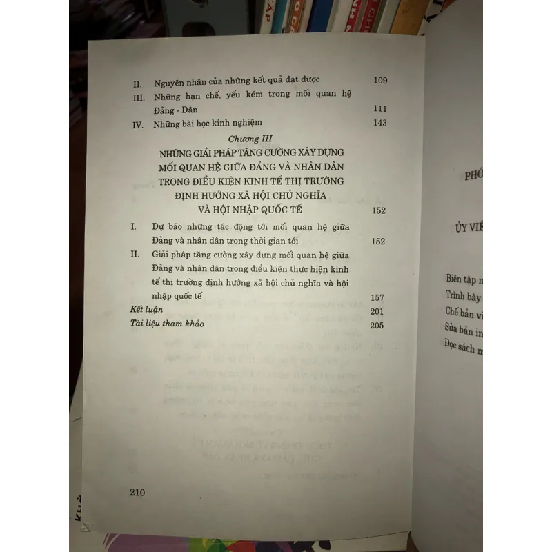 Tăng cường mối quan hệ gữa Đảng và nhân dân trong thời kỳ mới - Nguyễn Thế Trung 703643