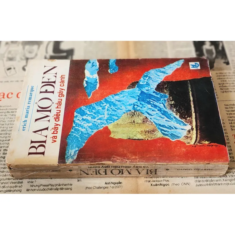 BIA MỘ ĐEN & BẦY DIỀU HÂU GÃY CÁNH - Erich Maria Remarque 727199