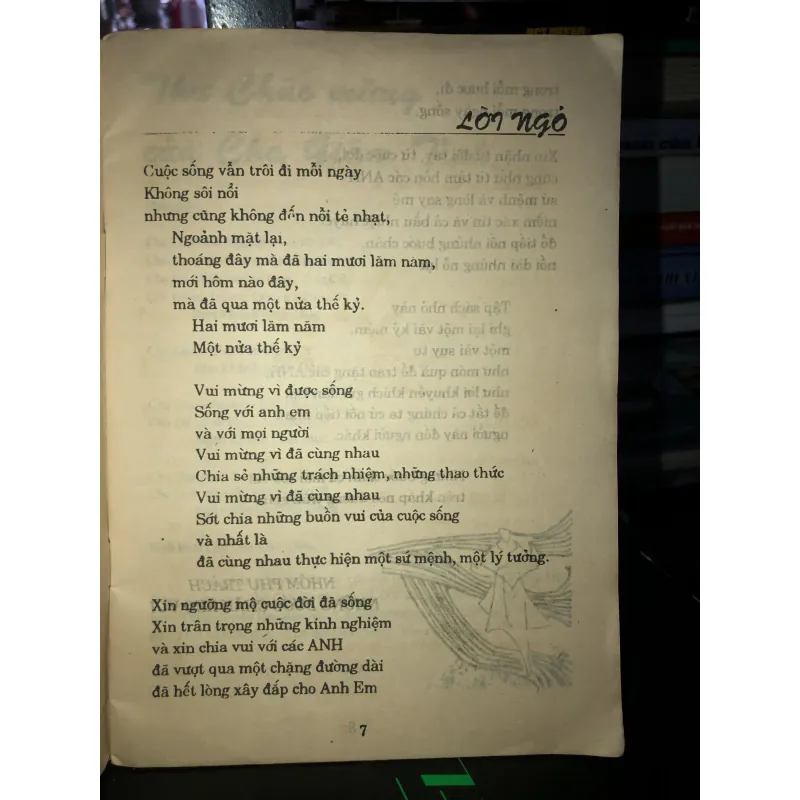 Những bước chân reo vui 790221