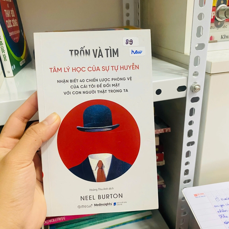 TRỐN VÀ TÌM- TÂM LÝ HỌC CỦA SỰ TỰ HUYỄN 386162