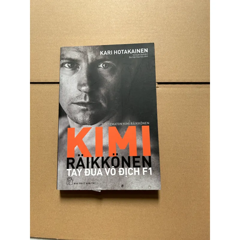 KIMI RAIKKONEN Tay đua vô địch F1 - Kari Hotakainen 747128