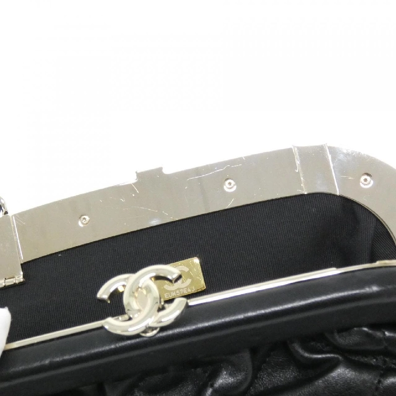 Túi xách chéo Chanel AS4717 610940