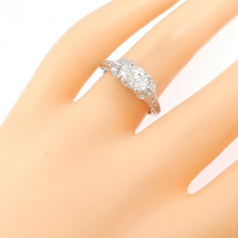 Nhẫn kim cương PT900 1.020CT F SI1 cắt oval - Hàng hiệu Authentic 873704