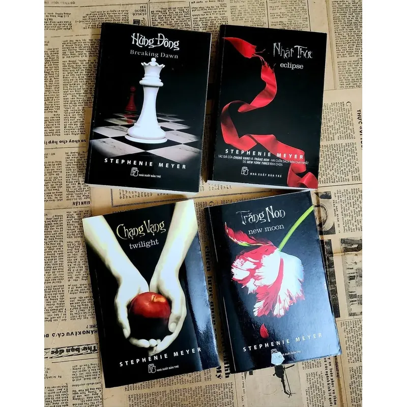 Stephanie Meyer - Chạng vạng, Trăng non, Nhật thực, Hừng đông 703822